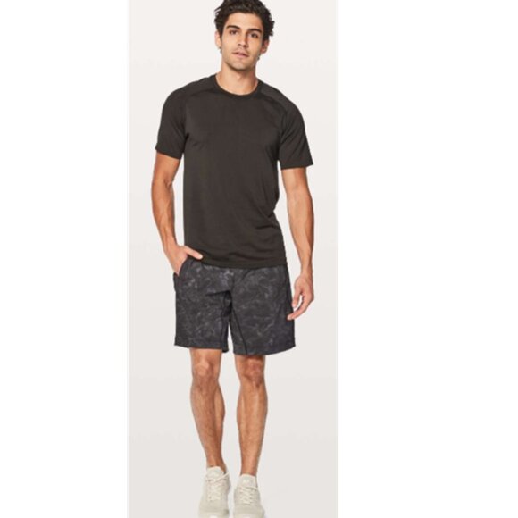 Lululemon Pace Breaker Short Reflective 9" Subtonic Reflective Black - Picture 3 of 13